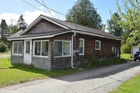 18 Bridge Street Lancaster NH 03584