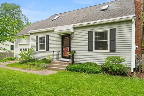 13 Iroquois Avenue Essex Junction VT 05452