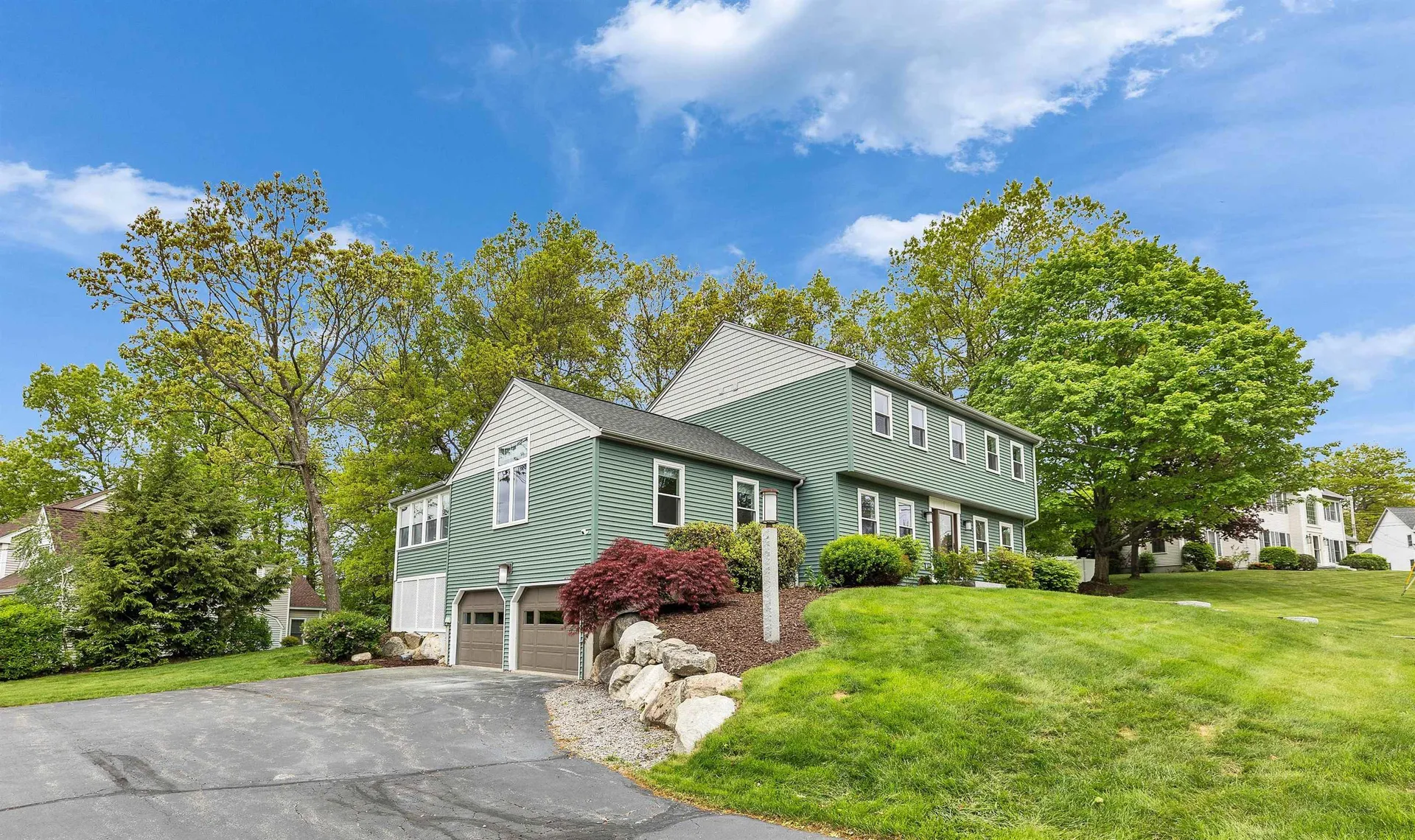 390 Currier Drive Manchester NH 03104