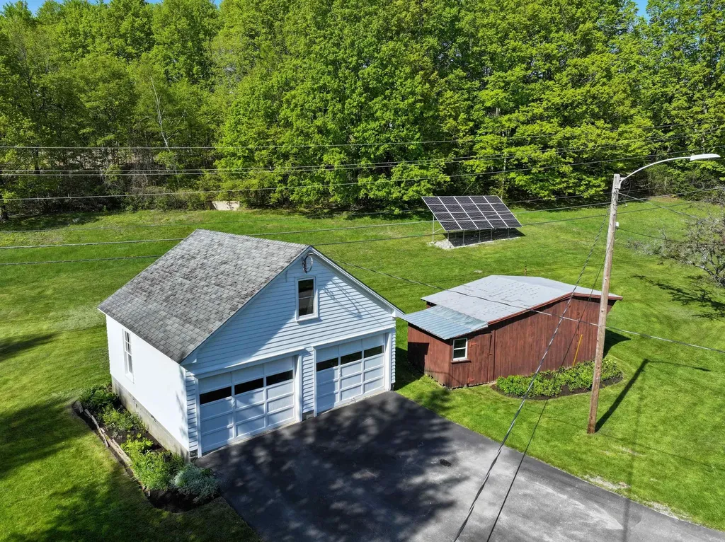 33 Old Farm Road Brandon VT 05733