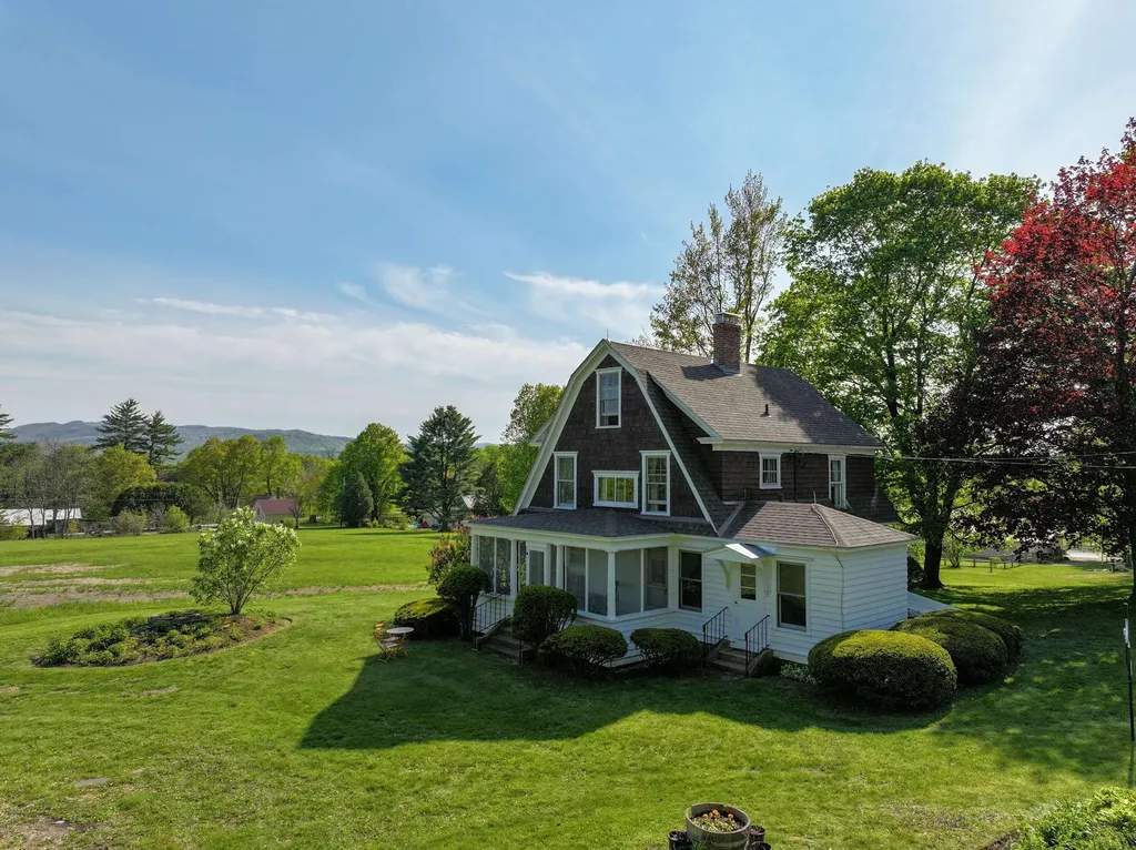 33 Old Farm Road Brandon VT 05733