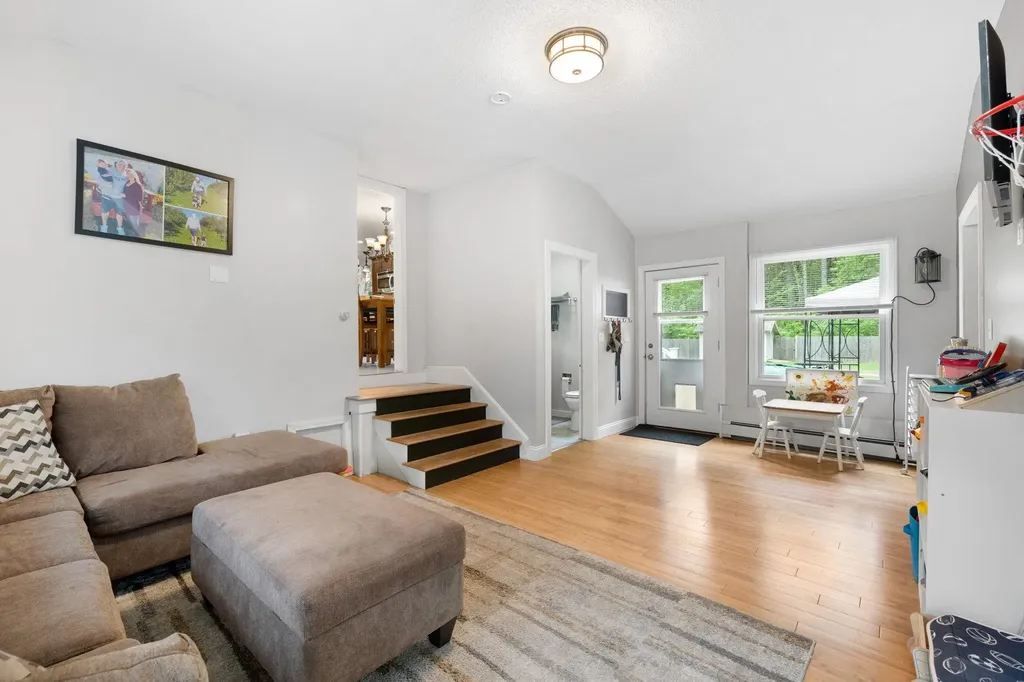 10 Tokanel Road Windham NH 03087