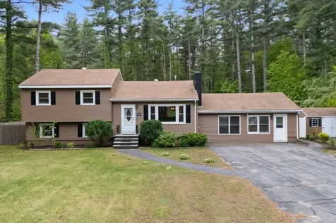 10 Tokanel Road Windham NH 03087