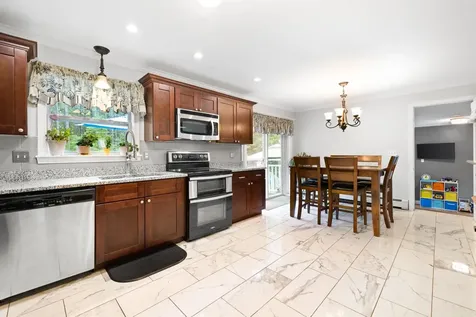 10 Tokanel Road Windham NH 03087