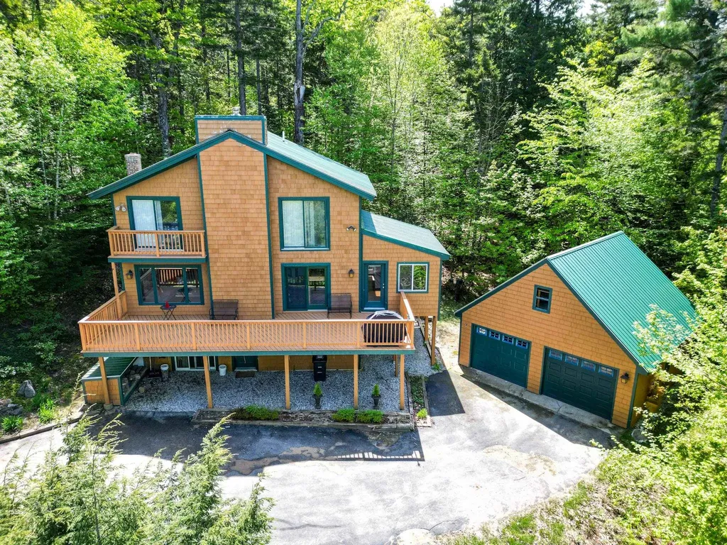 28 No. Hampshire Ridge Road Jackson NH 03846
