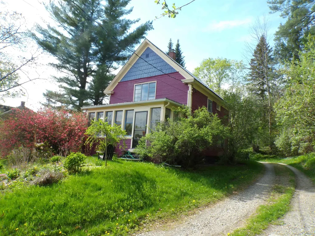 137 Pleasant Street Barton VT 05822