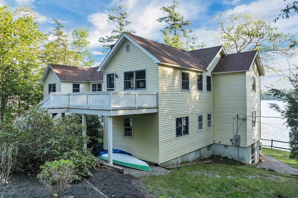 74 Keewaydin Road Wolfeboro NH 03894