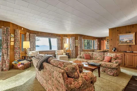 74 Keewaydin Road Wolfeboro NH 03894