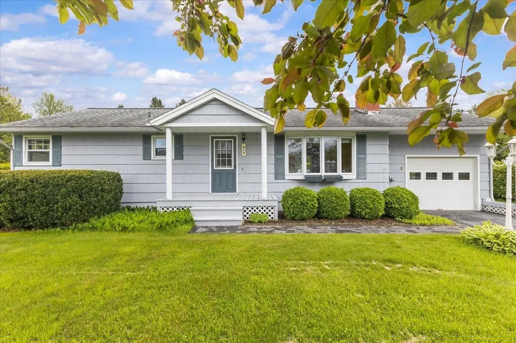 6 Circle Drive Essex VT 05452