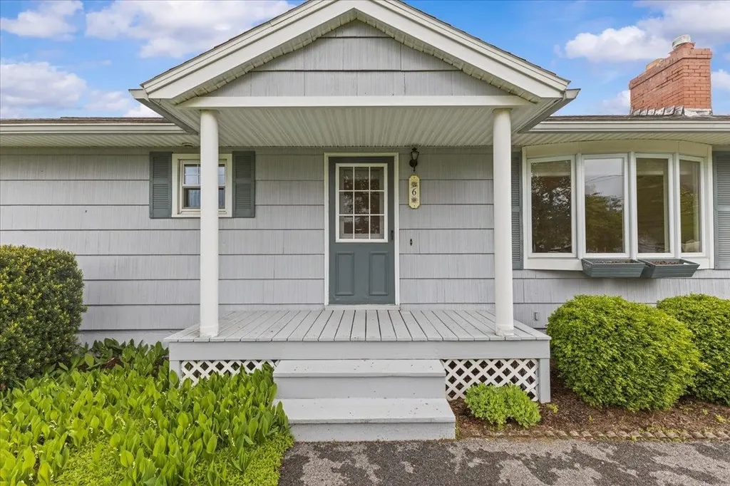 6 Circle Drive Essex VT 05452