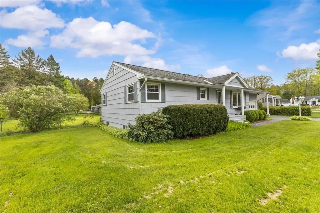 6 Circle Drive Essex VT 05452