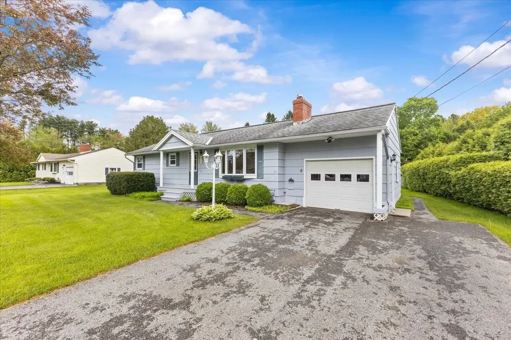 6 Circle Drive Essex VT 05452