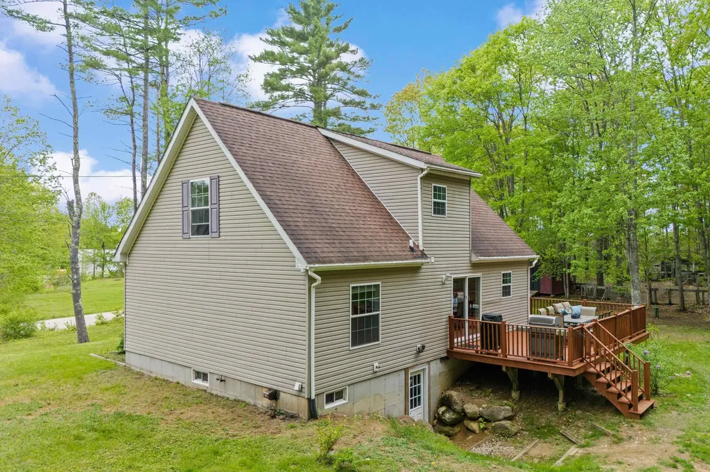 29 Tasker Shore Drive Northwood NH 03261
