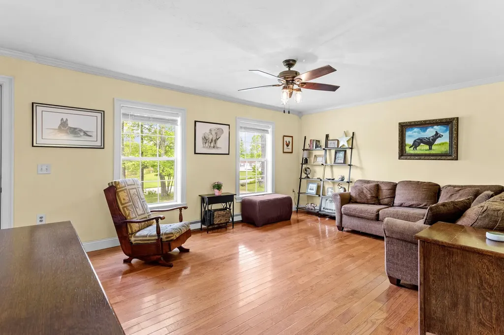29 Tasker Shore Drive Northwood NH 03261