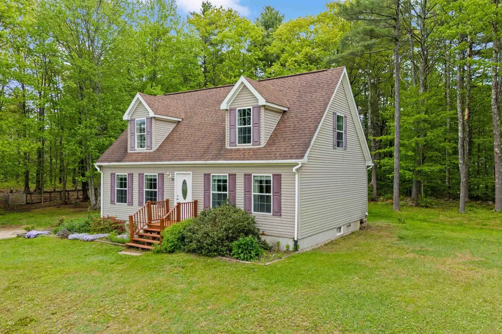 29 Tasker Shore Drive Northwood NH 03261