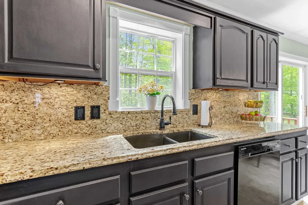 29 Tasker Shore Drive Northwood NH 03261
