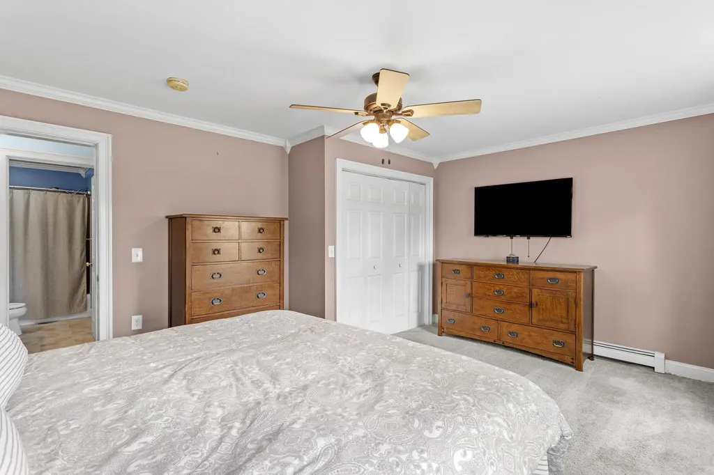 29 Tasker Shore Drive Northwood NH 03261