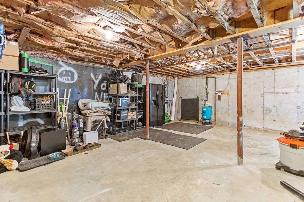 29 Tasker Shore Drive Northwood NH 03261