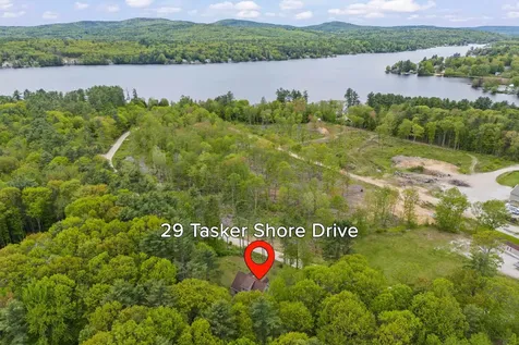 29 Tasker Shore Drive Northwood NH 03261