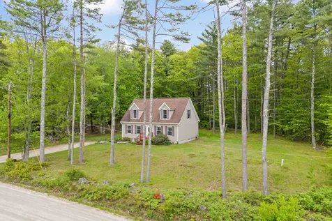 29 Tasker Shore Drive Northwood NH 03261