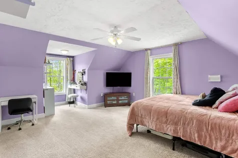 29 Tasker Shore Drive Northwood NH 03261