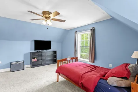 29 Tasker Shore Drive Northwood NH 03261