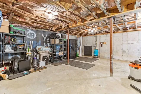 29 Tasker Shore Drive Northwood NH 03261