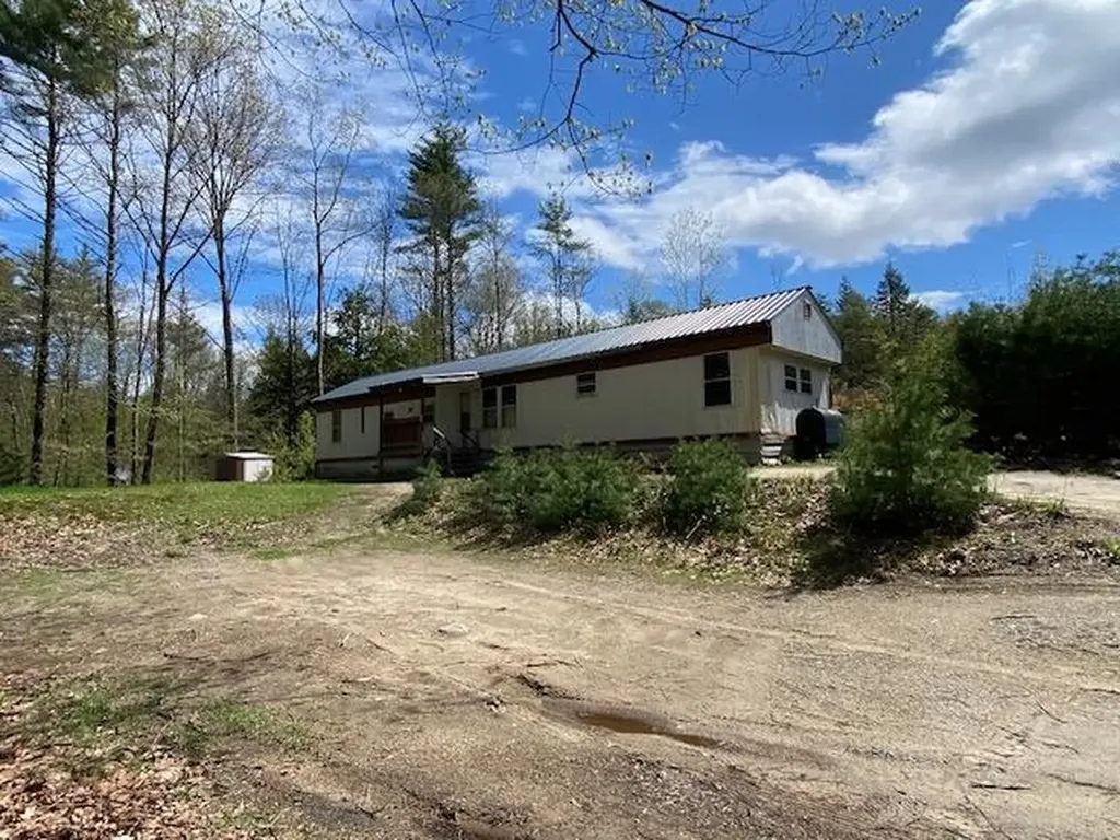 84 West Meadow Road Bradford NH 03221