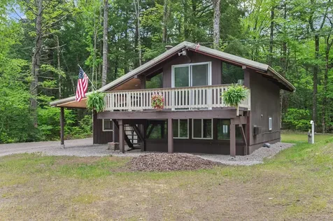 81 E Street Conway NH 03818