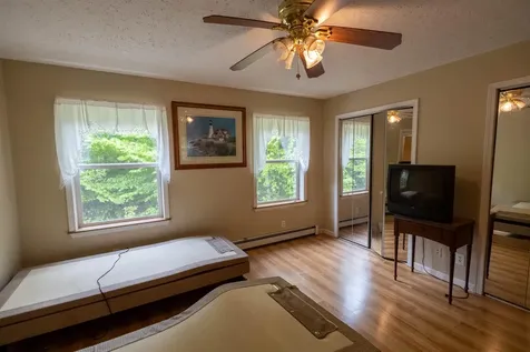 11 Henry Drive Effingham NH 03882-4406