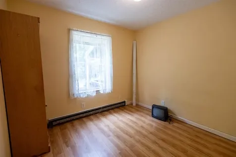 11 Henry Drive Effingham NH 03882-4406