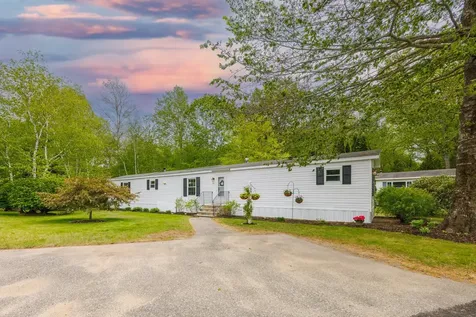 56 Oak Drive North Hampton NH 03862