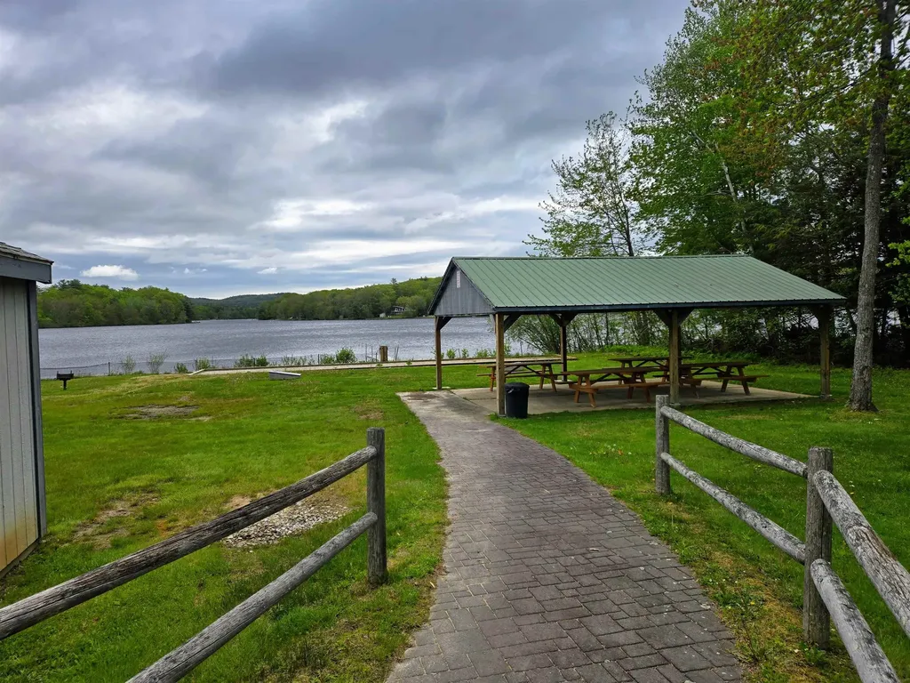 9 Rangeway Road Barnstead NH 03225