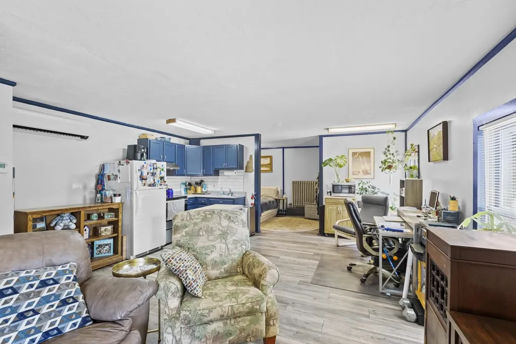 20 Washington Street Conway NH 03818-6042