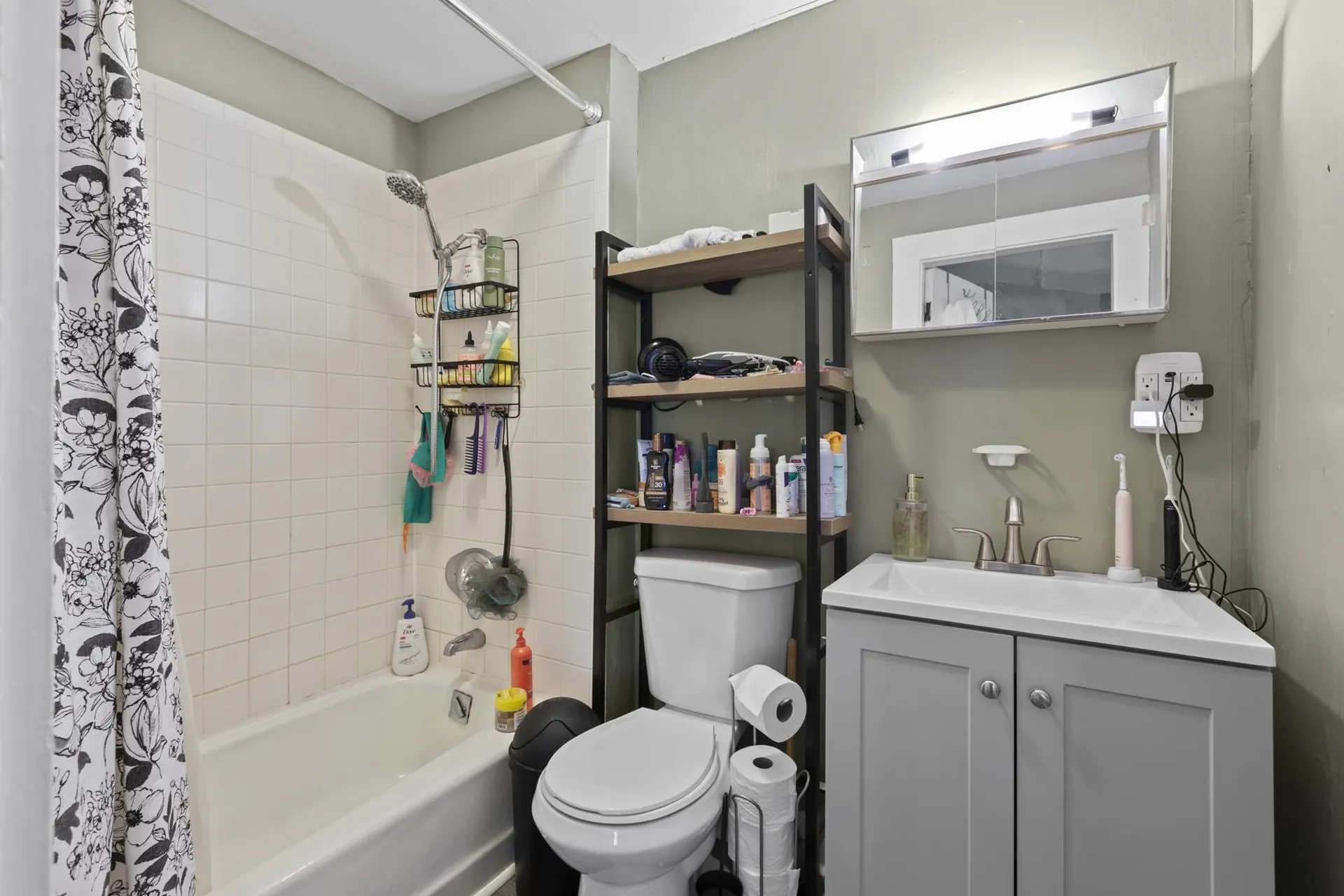 20 Washington Street Conway NH 03818-6042