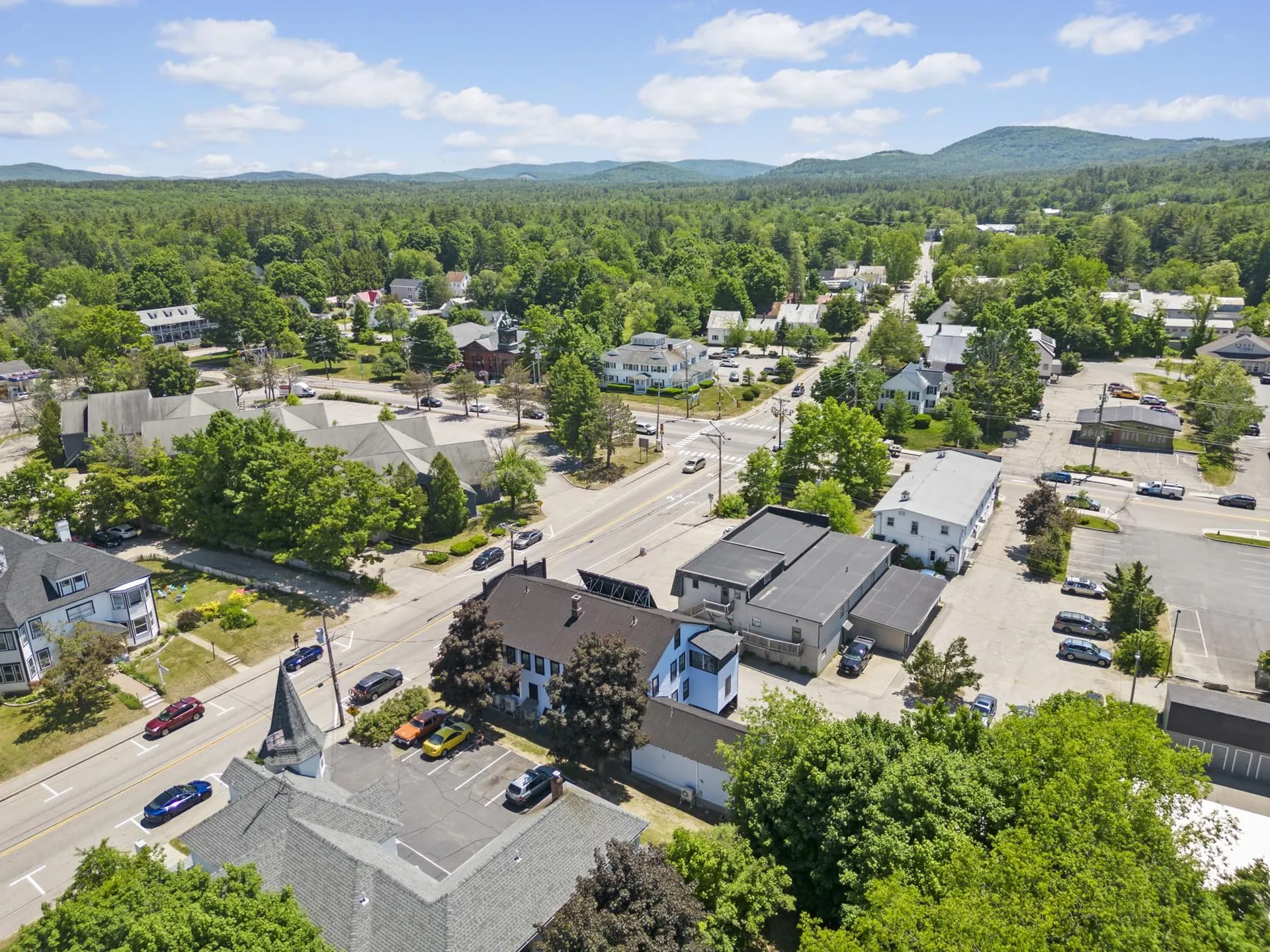 20 Washington Street Conway NH 03818-6042