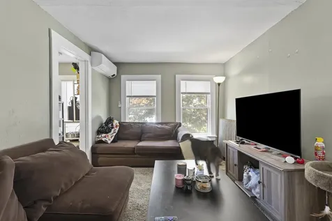 20 Washington Street Conway NH 03818-6042