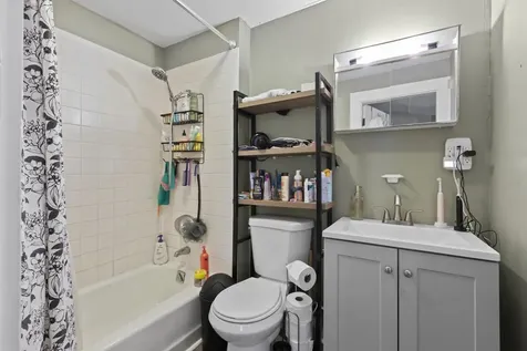 20 Washington Street Conway NH 03818-6042