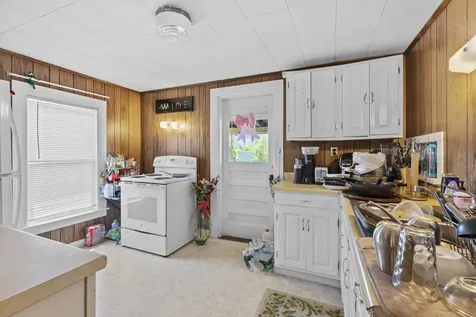 20 Washington Street Conway NH 03818-6042