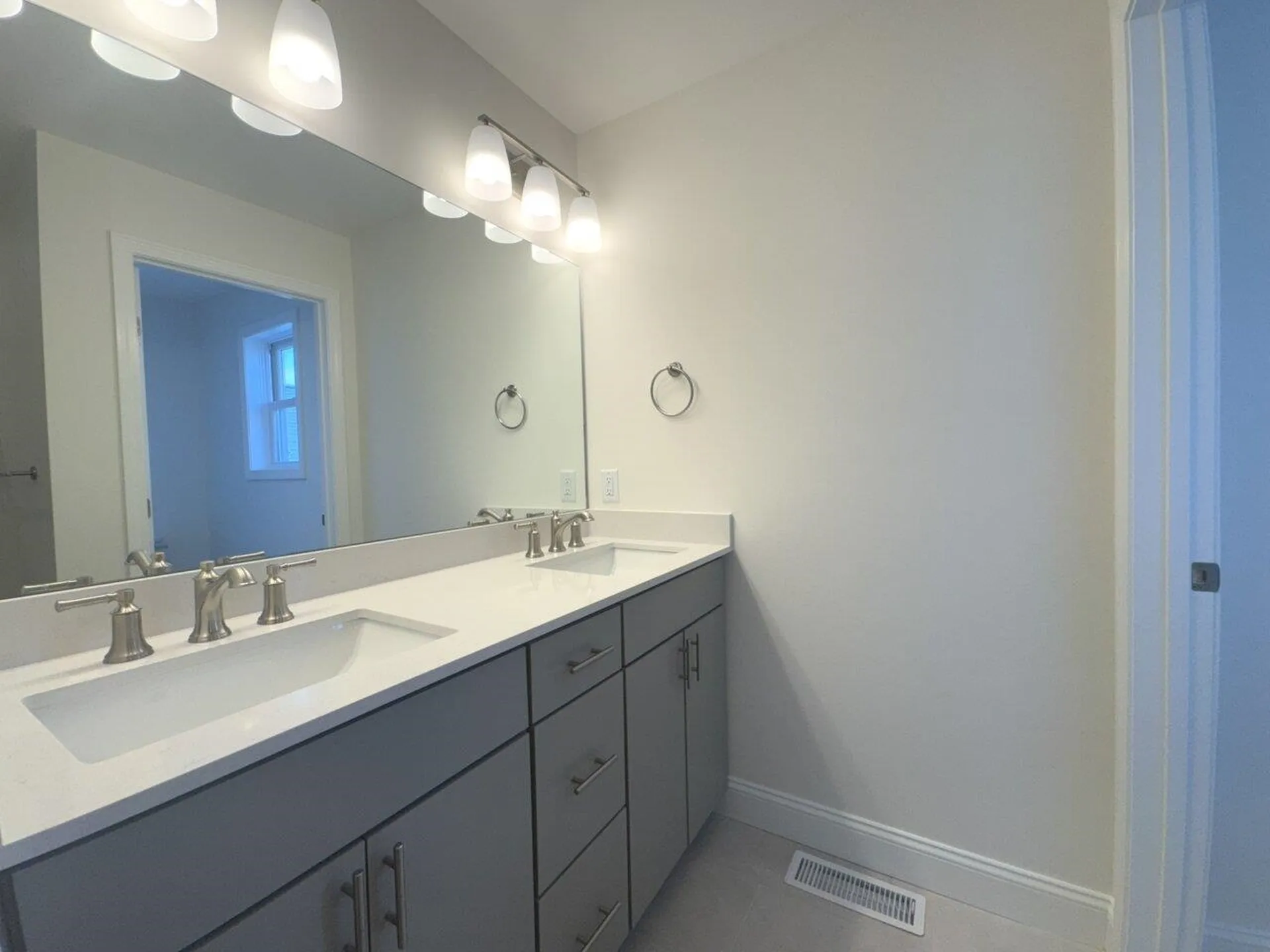 203 Leo Lane South Burlington VT 05403