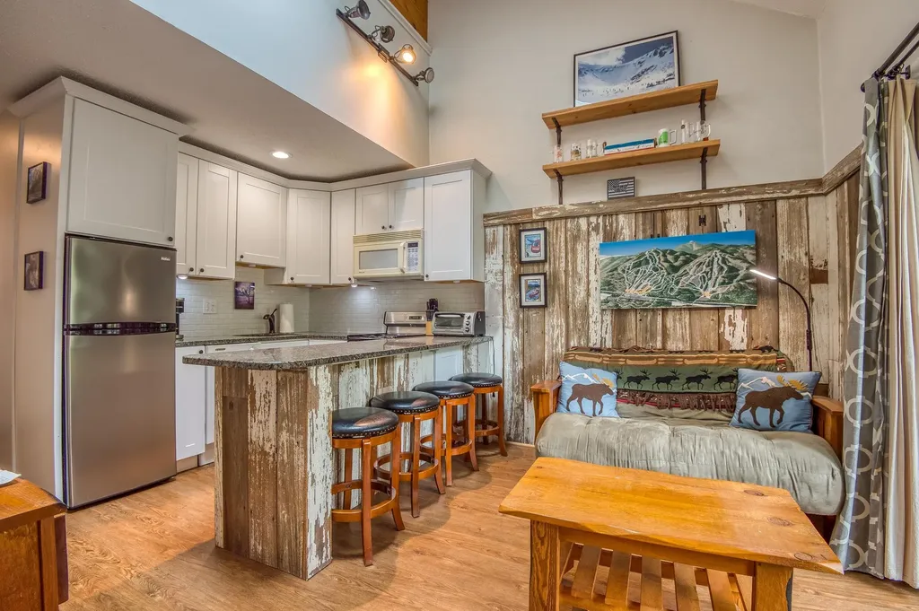 1n River Run Drive Bartlett NH 03812