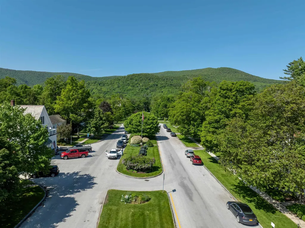318 Spring Hill Lane Dorset VT 05251