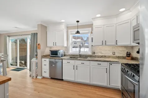 60 Abbey Road Brentwood NH 03833