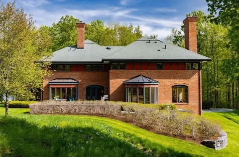 141 Pheasant Hill Road Shelburne VT 05482