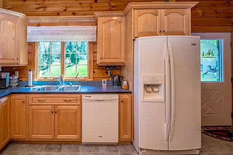 1411 Diamond Pond Road Stewartstown NH 03576