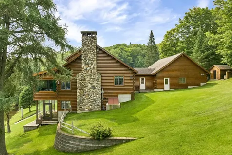 1411 Diamond Pond Road Stewartstown NH 03576