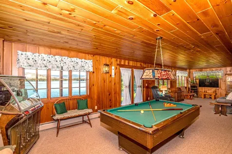 1411 Diamond Pond Road Stewartstown NH 03576