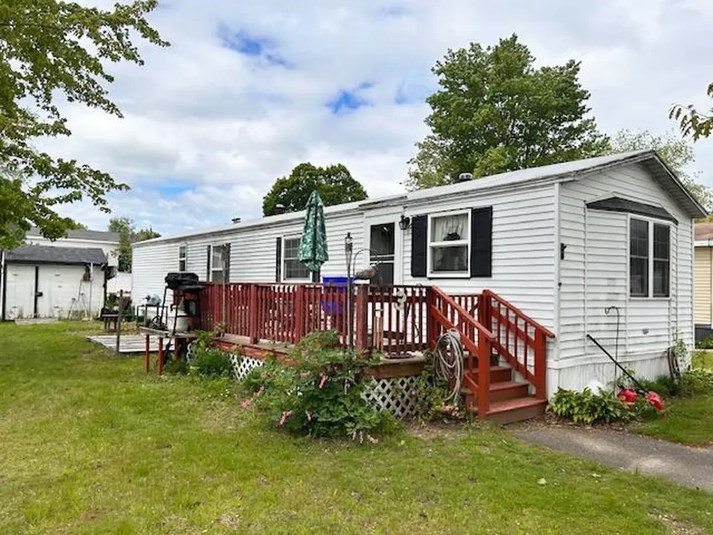 3 Lindenshire Avenue Exeter NH 03833