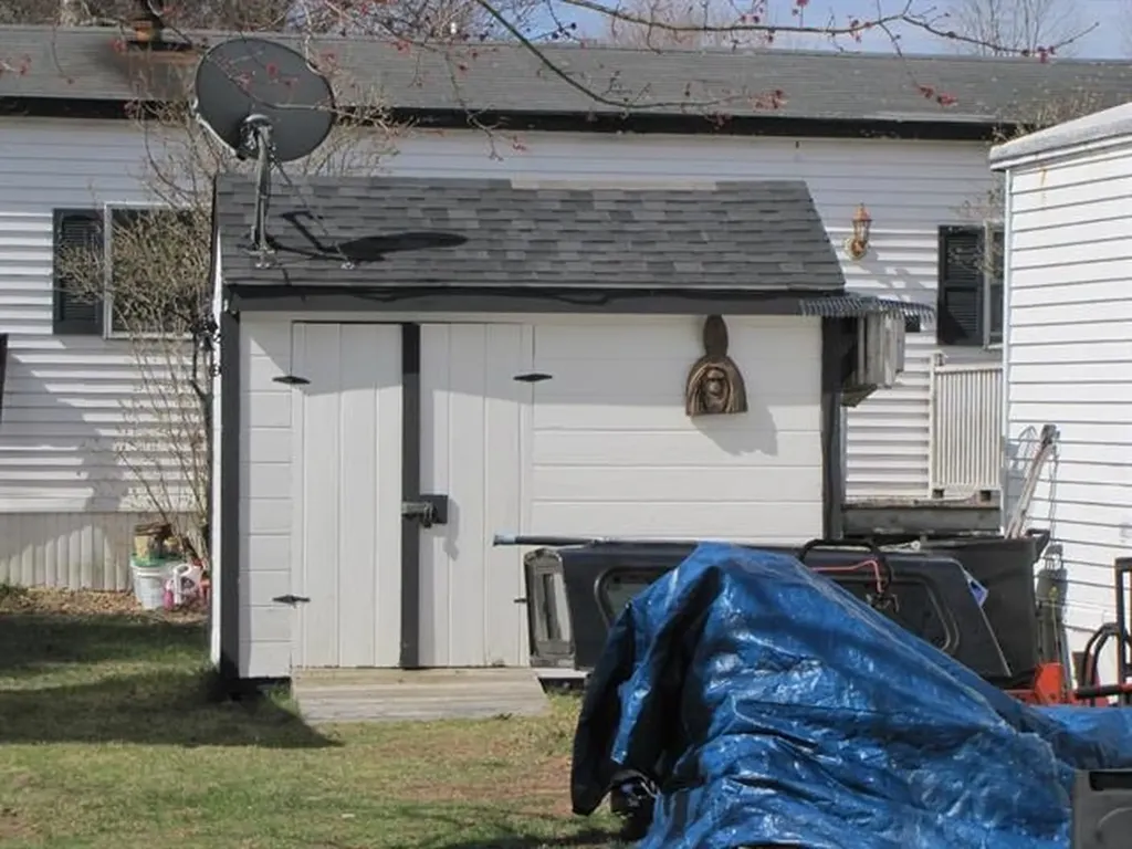 3 Lindenshire Avenue Exeter NH 03833
