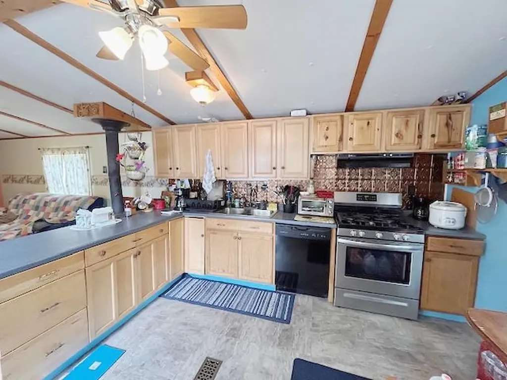 3 Lindenshire Avenue Exeter NH 03833